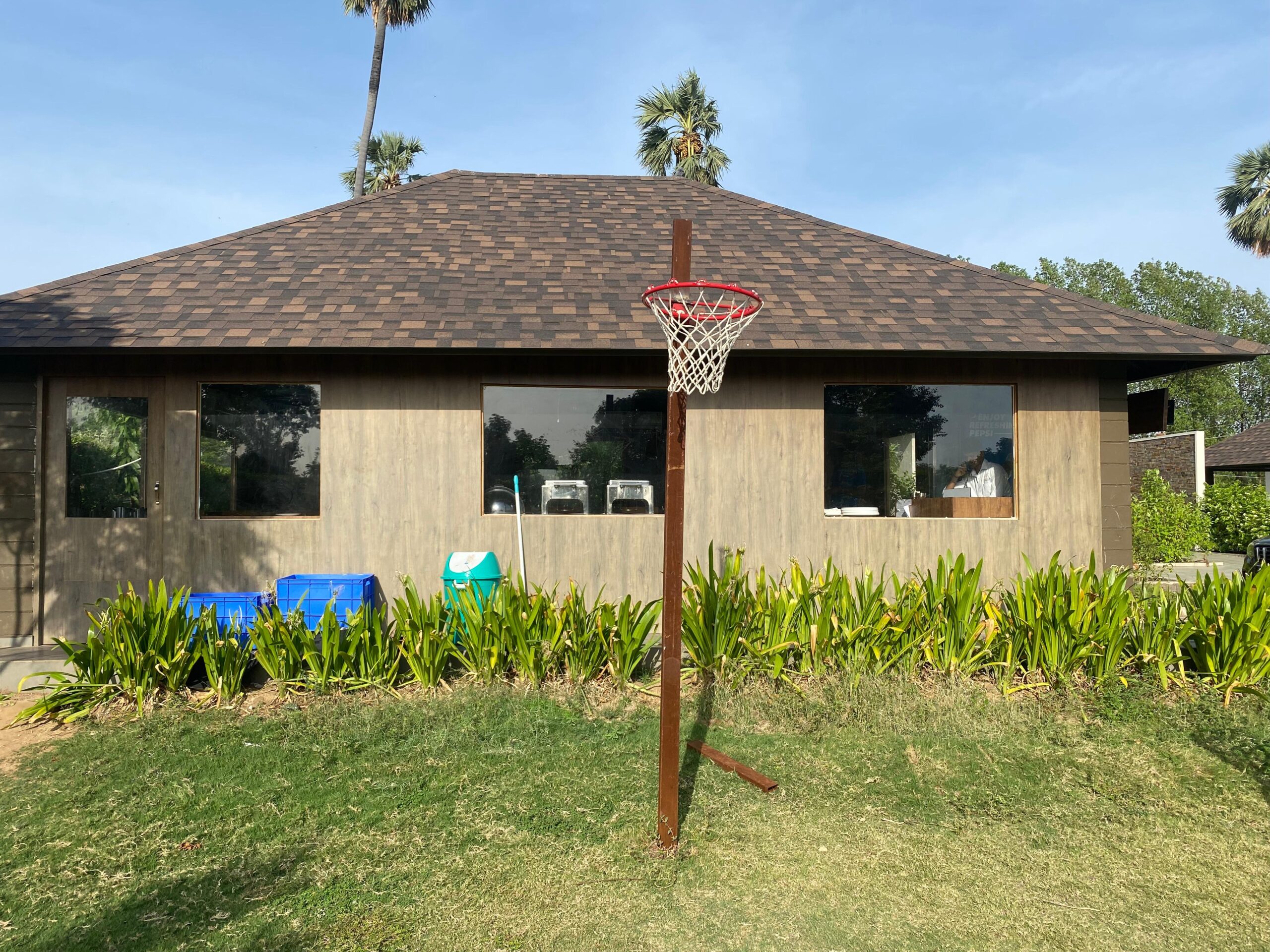 Outdoor basket
